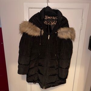 Laundry By Shelli Segal Black Puffer Jacket with Faux Fur